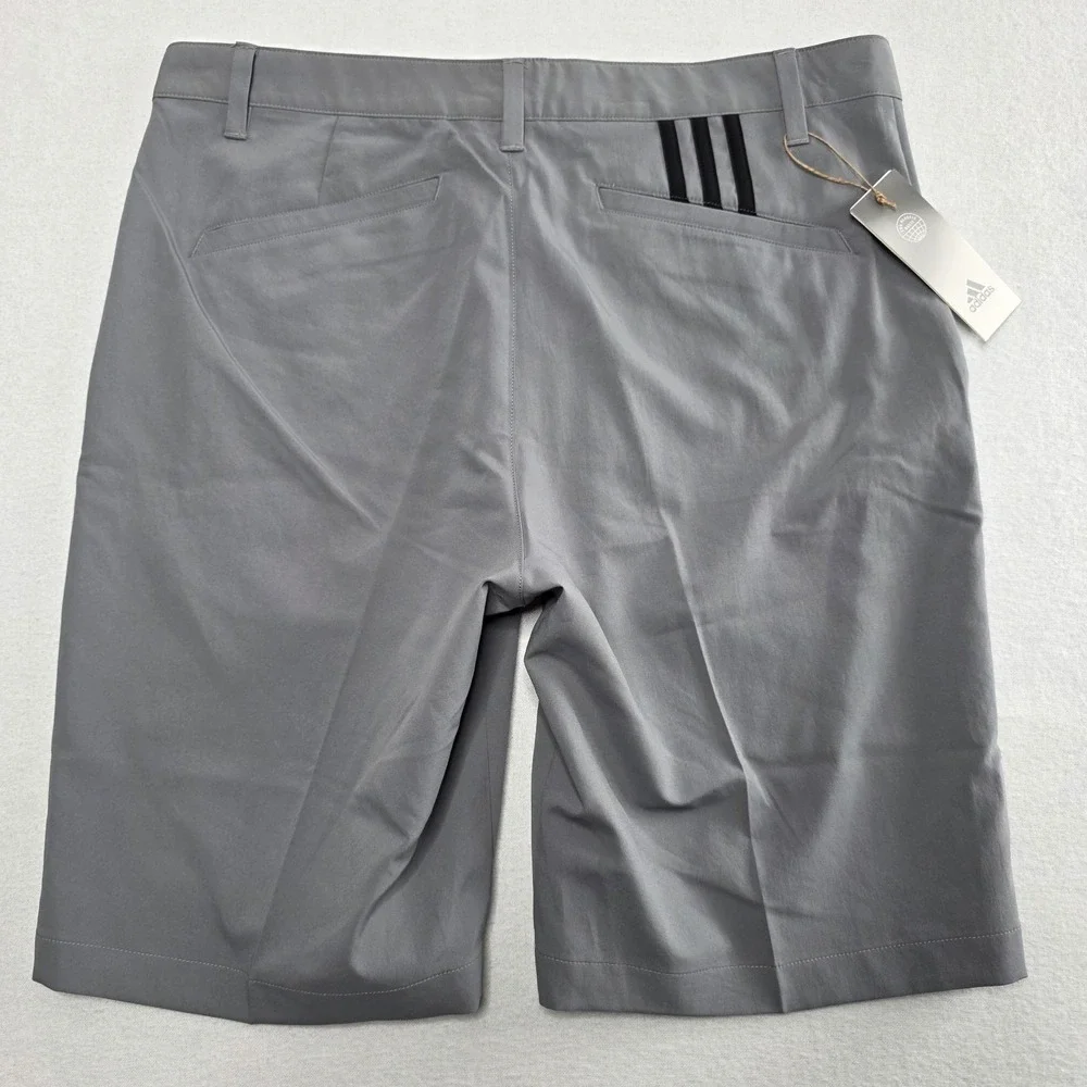ADIDAS  PERFORMANCE GOLF SHORTS MEN'S SIZE 32 GRAY  NWT GU2681